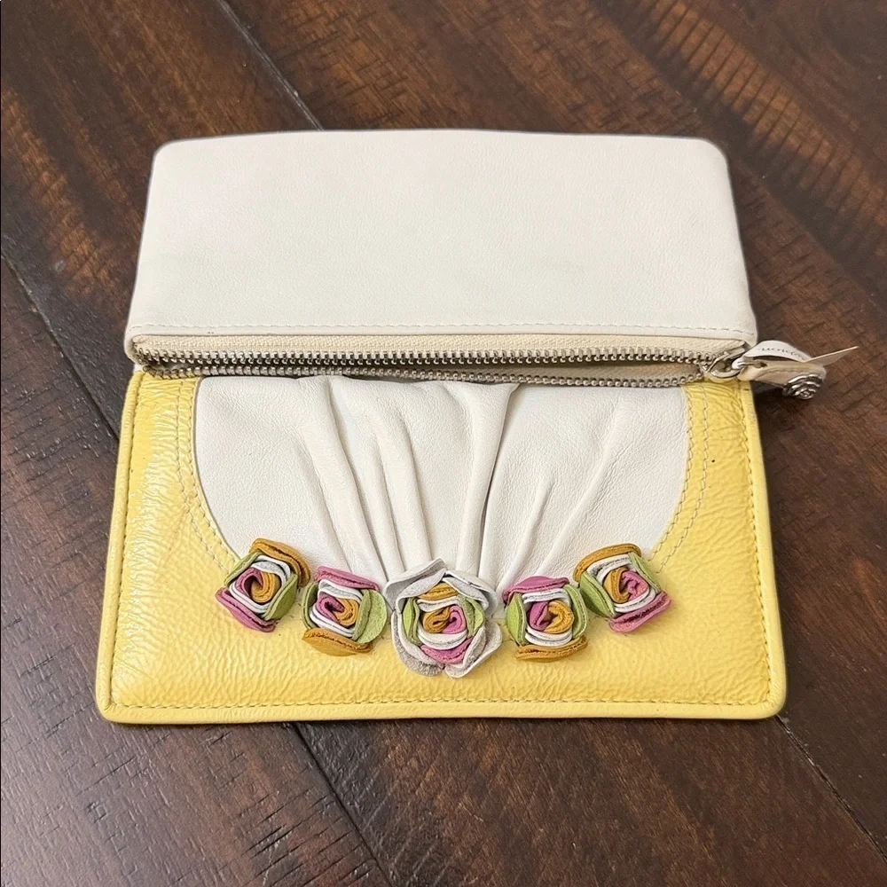 Brighton elegant clutch